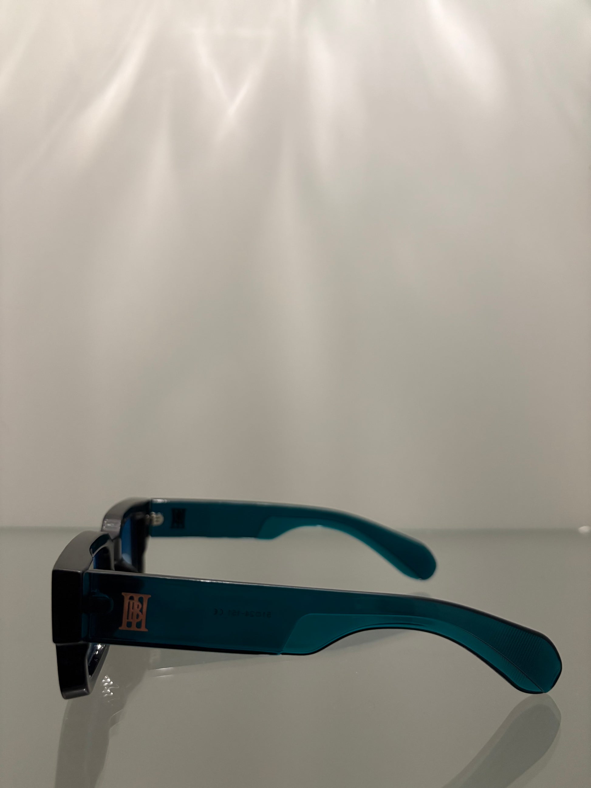 BFR3 monogram shades
