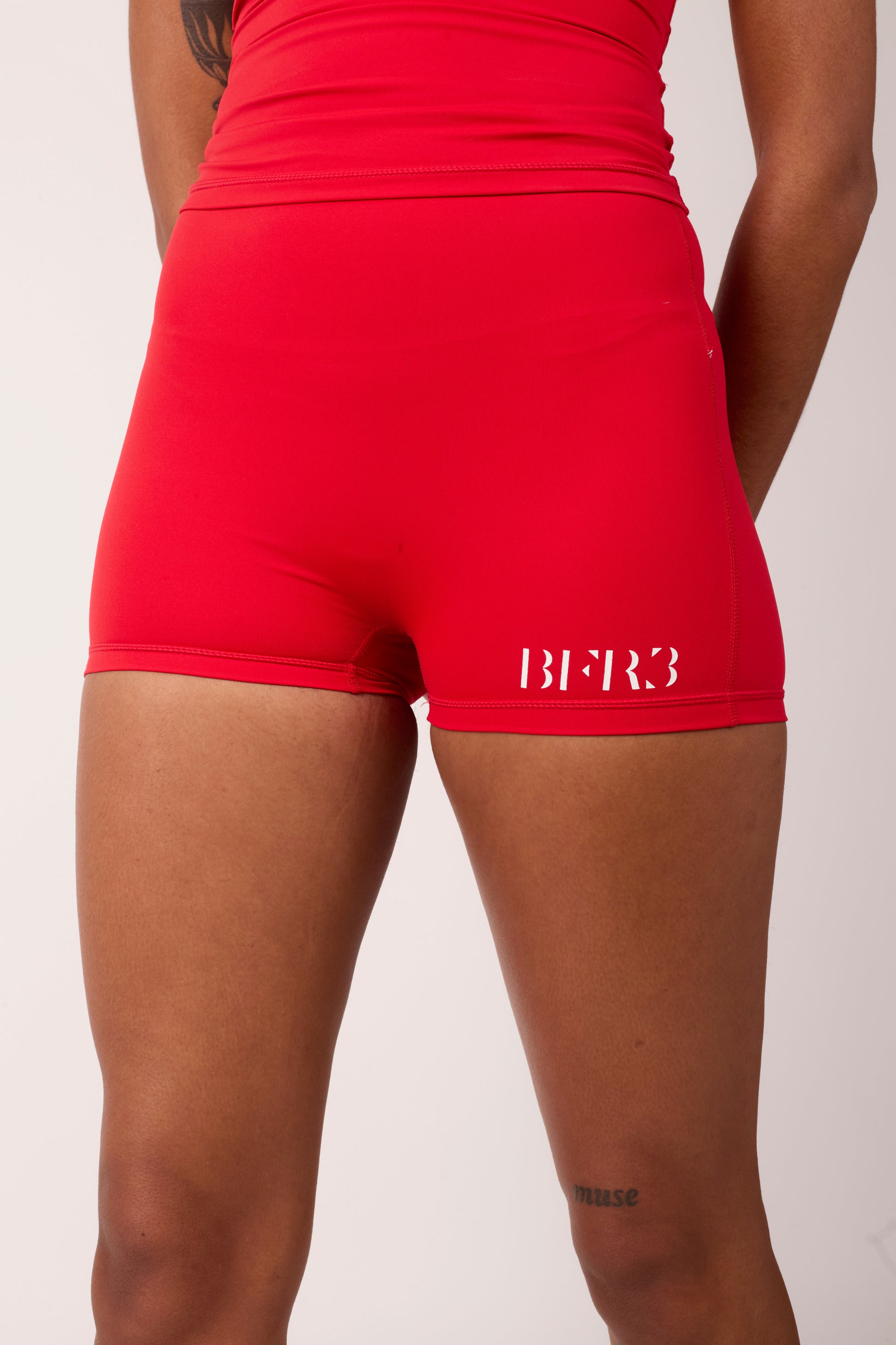 WMNS SS25 SHORTS